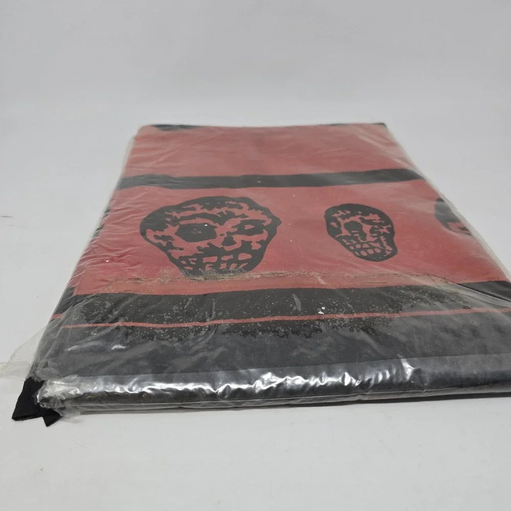 Wonder Walls Tapestry 60x90 Single Size Red Black Tribal Skull 7041 New